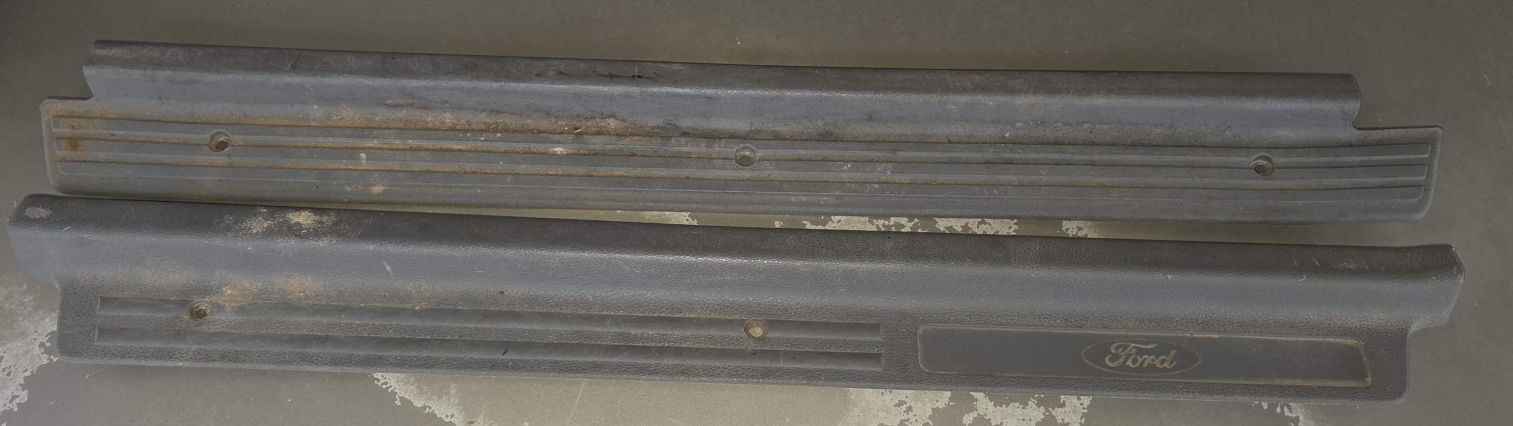 AU to BF Falcon scuff plate comparison