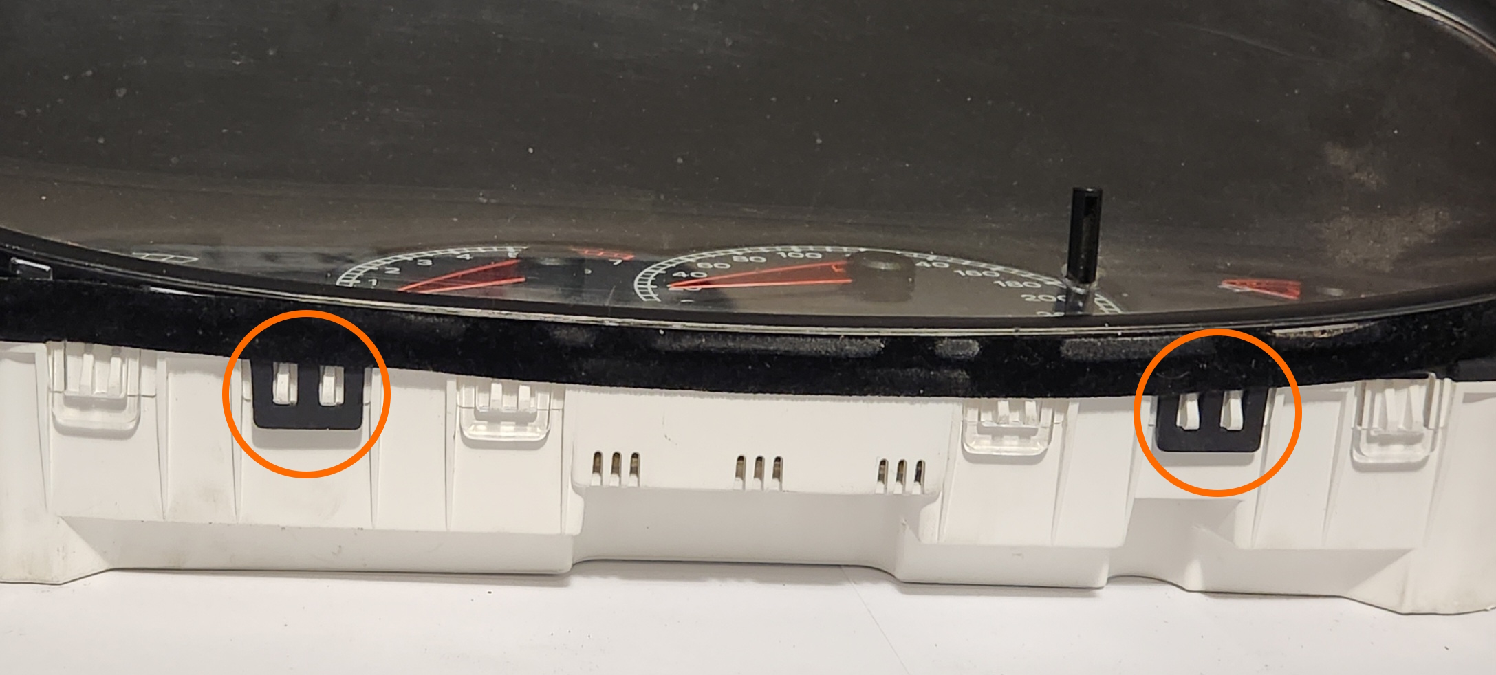 Cluster Black Plastic Lower Clips