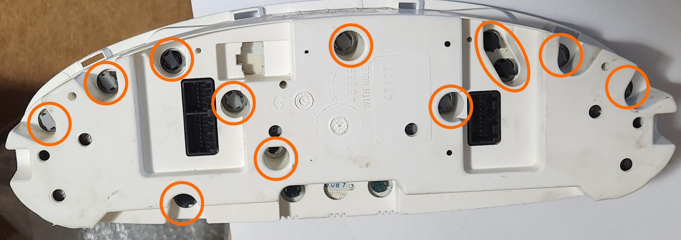 Cluster Rear Bulb Locations